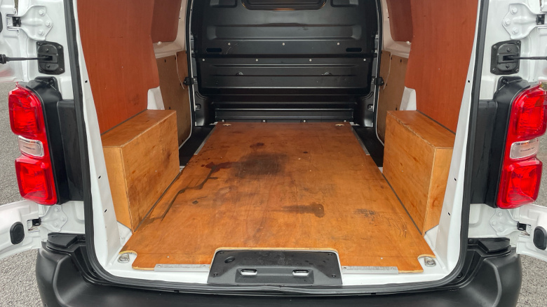 Vauxhall Vivaro L1 Diesel 1.5 Turbo D 120 Prime H1 Van